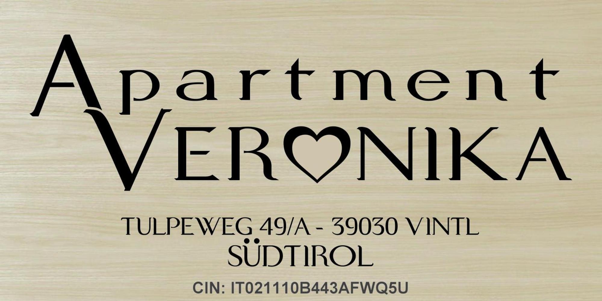 Veronika *